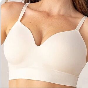 Truekind Supportive Comfort Wireless Shaping bra, size medium